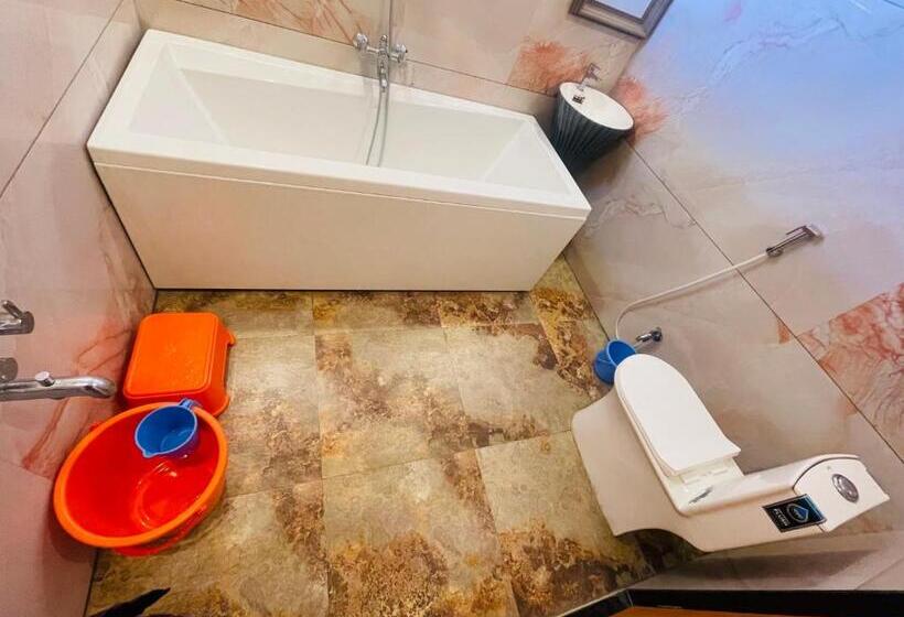 בית מלון כפרי Saptarang Residency Panhala