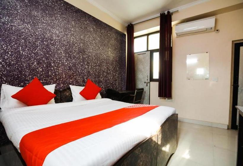 בית מלון כפרי Spot On 39428 Diamond Swift