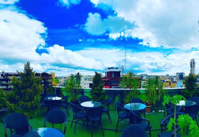 호텔 Capital O 5381 The Emirates