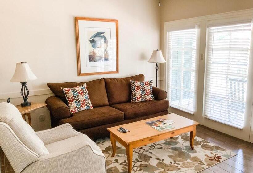 فندق The Lodge At The Bluffs