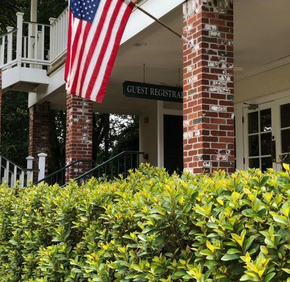 فندق The Lodge At The Bluffs