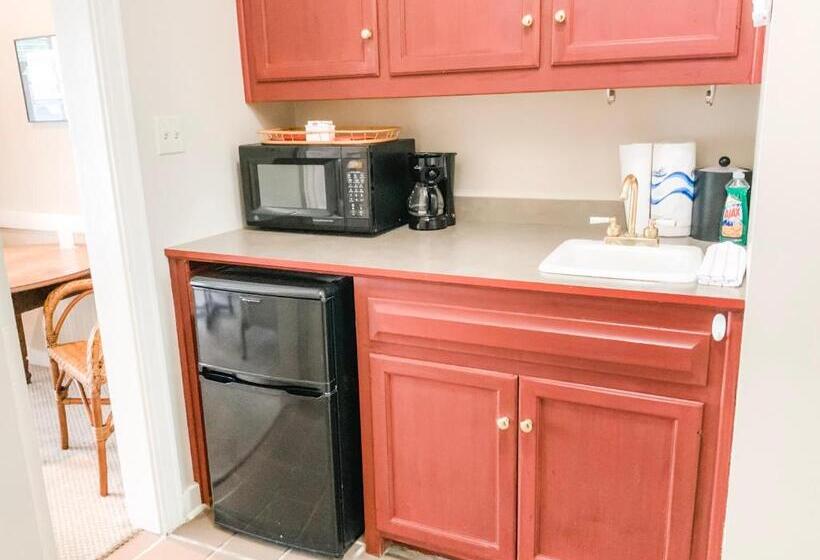 فندق The Lodge At The Bluffs