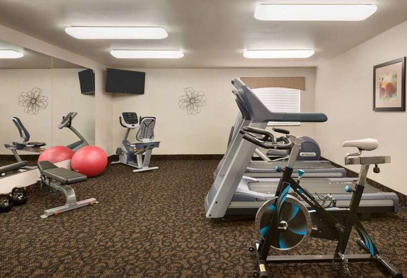 فندق Travelodge By Wyndham Santa Teresa