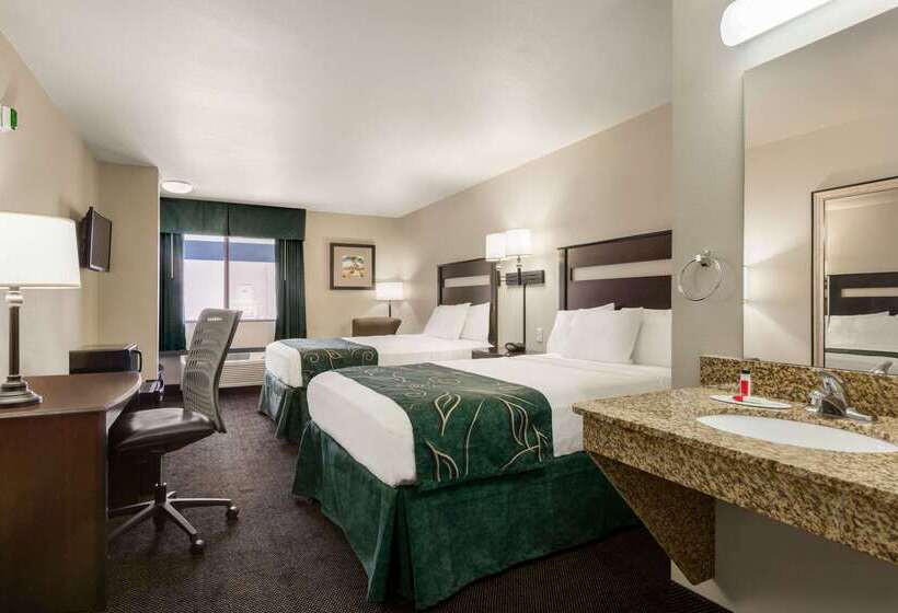 فندق Travelodge By Wyndham Santa Teresa