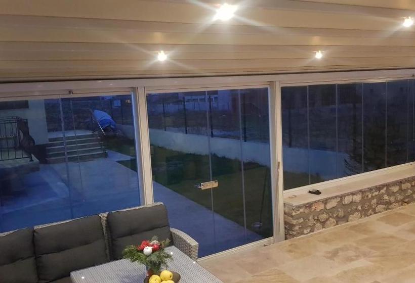 פנסיון La Dudu