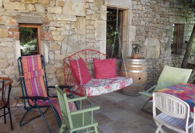 פנסיון Paysannerie Des Versanes   Chambres Et Gîte