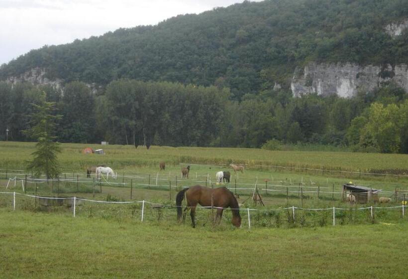 פנסיון Paysannerie Des Versanes   Chambres Et Gîte