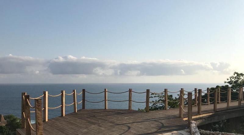 فندق Lelewatu Resort Sumba