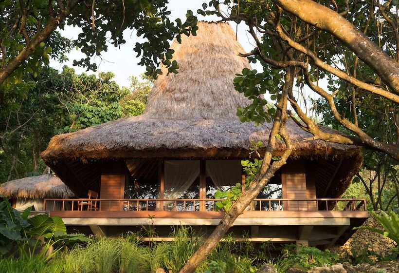 فندق Lelewatu Resort Sumba