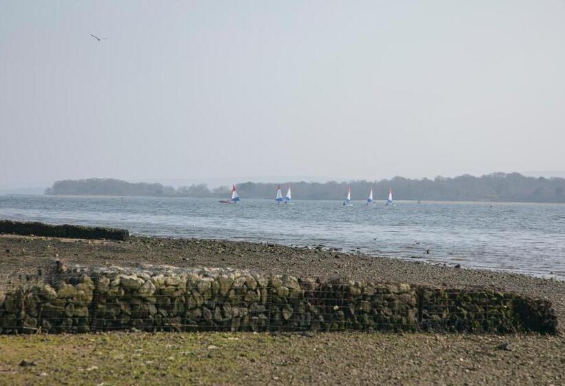 51 Lytchett Bay View, 3 Bed, Rockley Park Poole