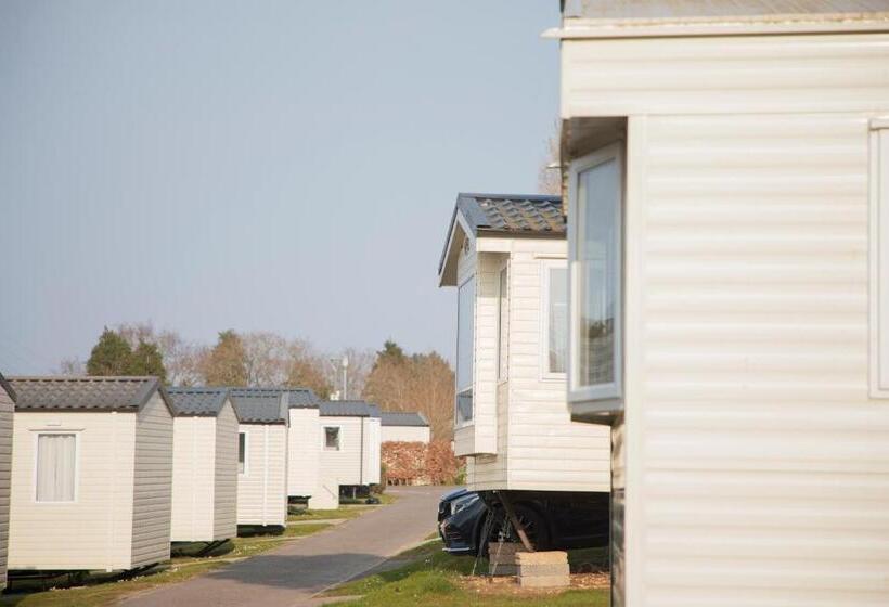 51 Lytchett Bay View, 3 Bed, Rockley Park Poole