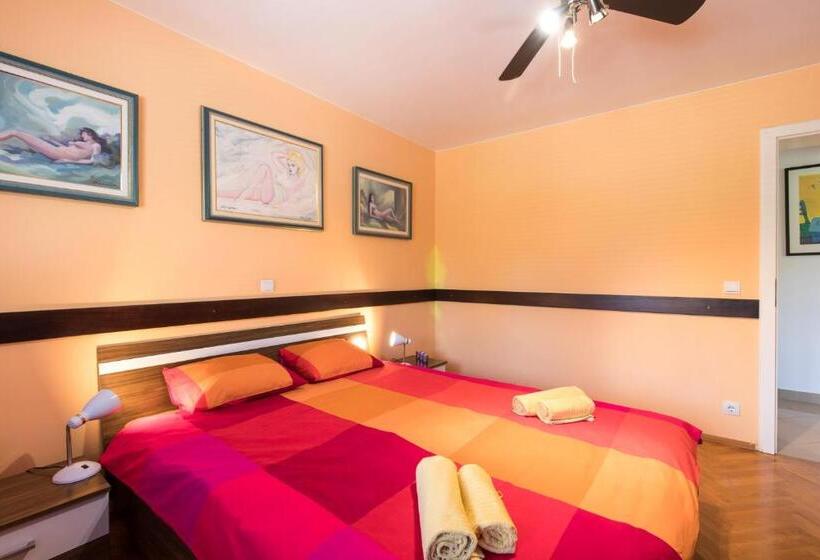 Apartment Josip Malin