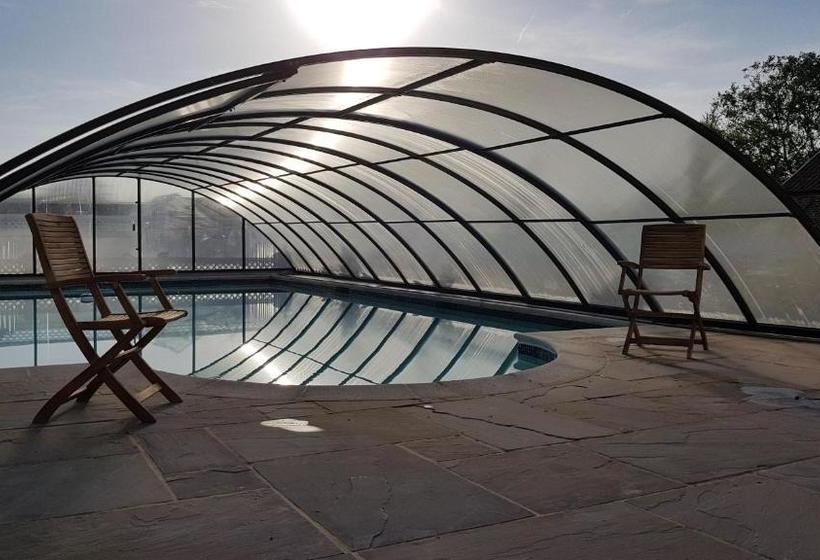 민박 Saltfleet Manor House