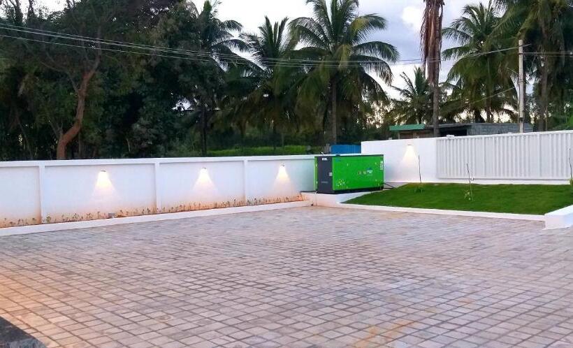 فندق Airport City