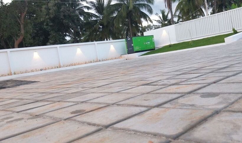 فندق Airport City