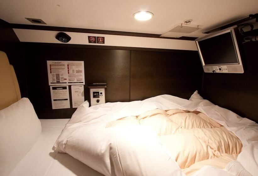 Hearts Capsule Hotel & Spa Nakasu  Male Only