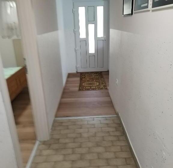 پانسیون Apartment Jalen