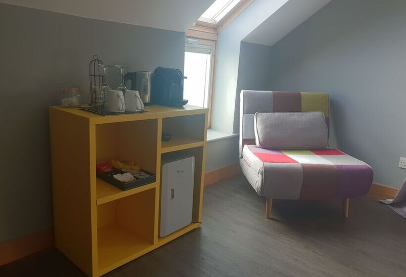 Пансион Fab View