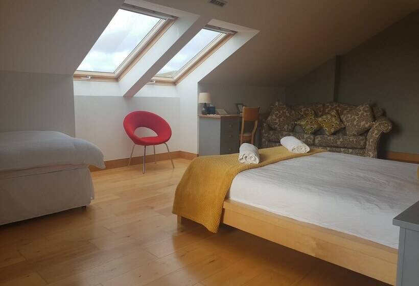 Пансион Fab View