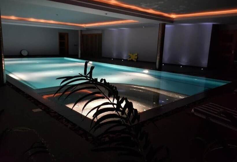 Пансион Fab View