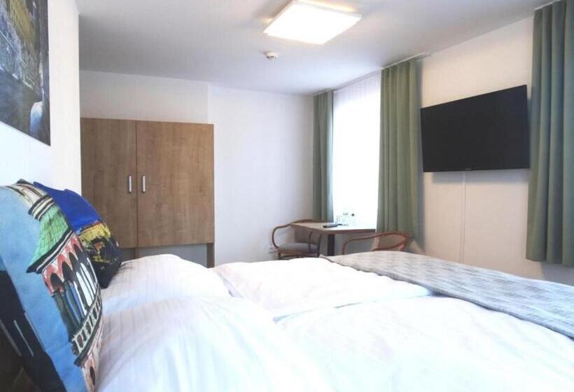 膳宿费 Garni Villa Areka