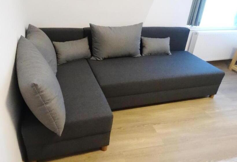 膳宿费 Garni Villa Areka