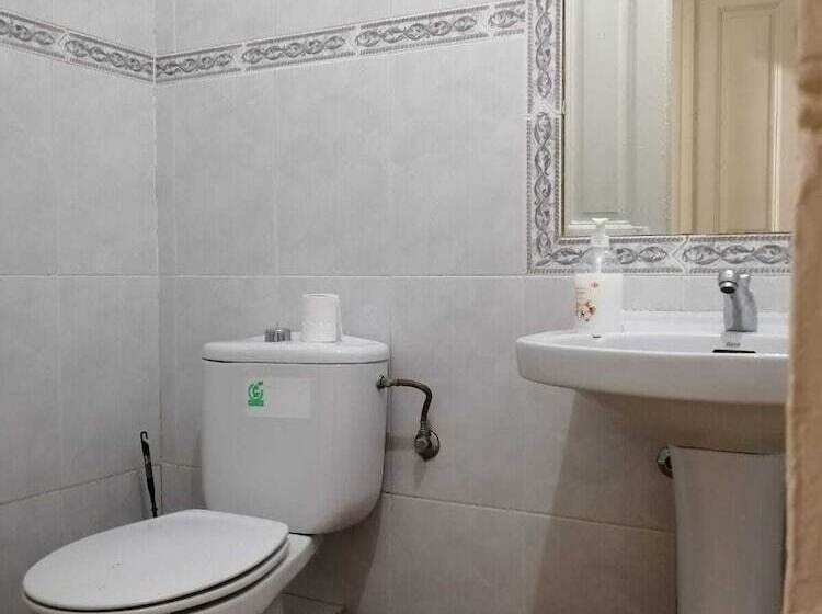 Пансион Hospedaje Menendez Pelayo