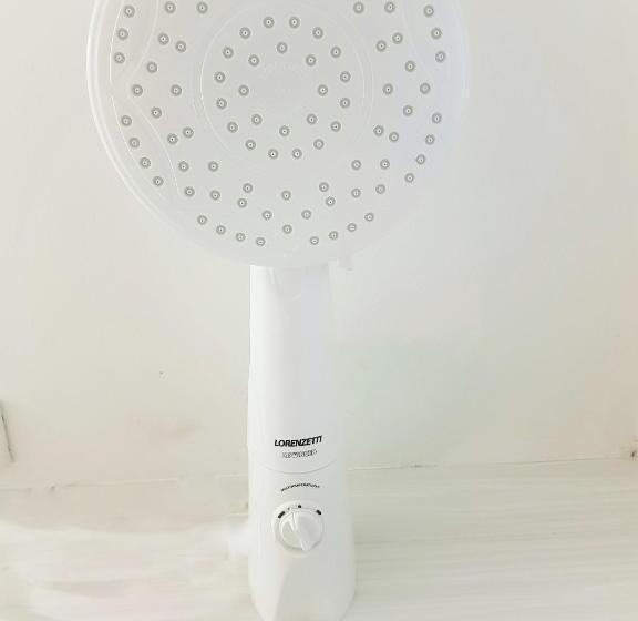 پانسیون The Leaf House