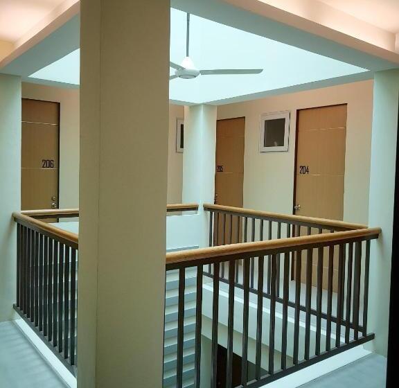 پانسیون The Leaf House