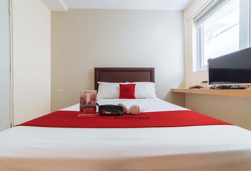 پانسیون The Leaf House