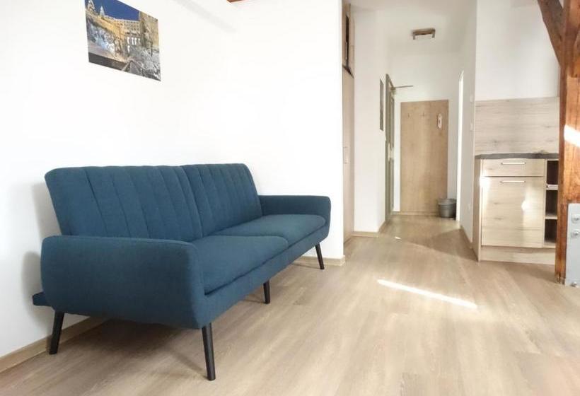 膳宿费 Garni Villa Areka