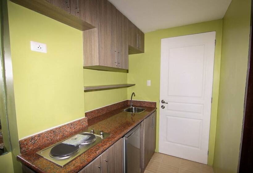 4f8 Princeton Bldg North Cambridge Condo