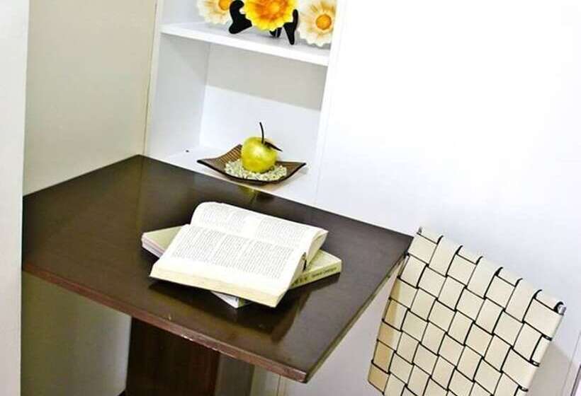 4f8 Princeton Bldg North Cambridge Condo