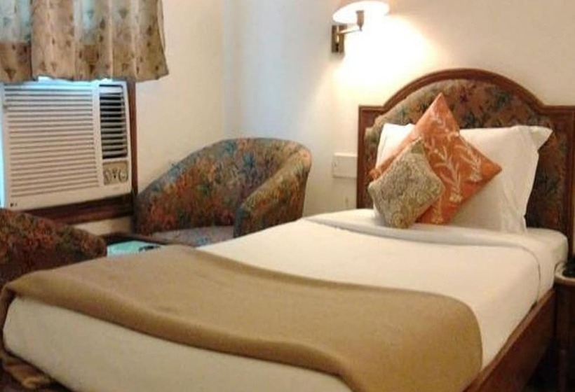 Adb Rooms Hotel Diana Palace