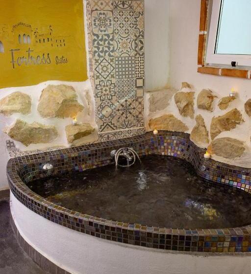 ベッドアンドブレックファースト Fortress Jacuzzi Suites