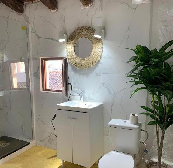 ベッドアンドブレックファースト Fortress Jacuzzi Suites