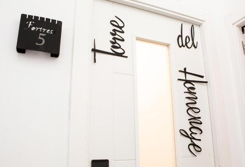 ベッドアンドブレックファースト Fortress Jacuzzi Suites