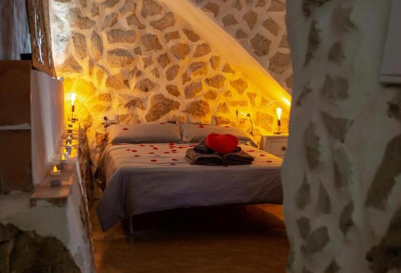 ベッドアンドブレックファースト Fortress Jacuzzi Suites