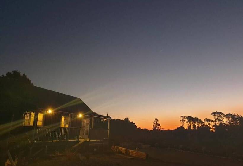 פנסיון The Blackhouse Cottage