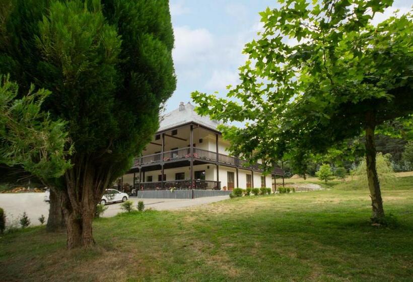 膳宿费 Complejo O Piñeiral A Fonsagrada