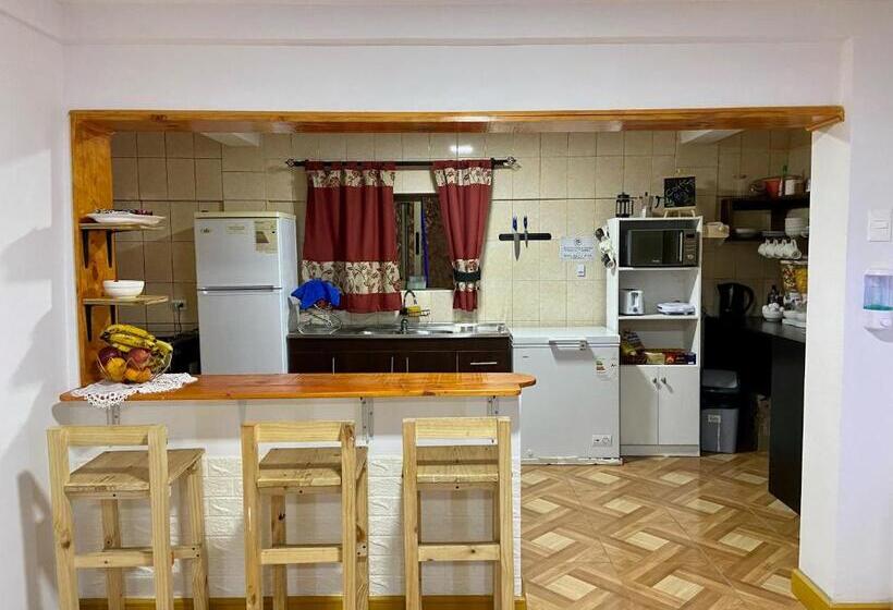 هاستل Hostal Familiar S&g