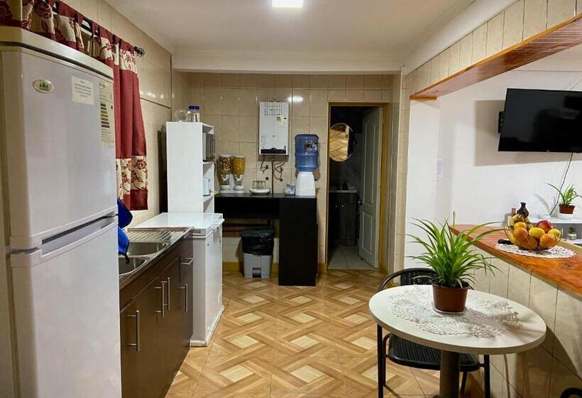 هاستل Hostal Familiar S&g