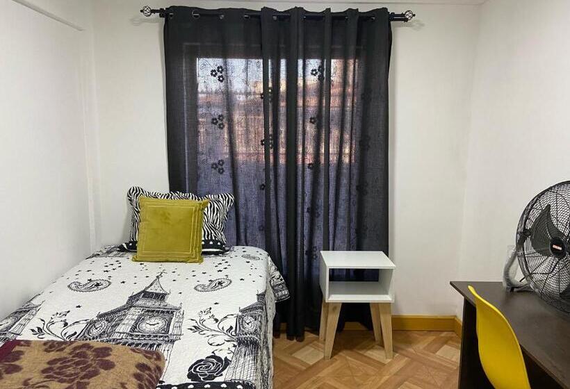 هاستل Hostal Familiar S&g