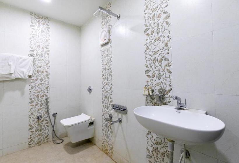 Отель Capital O 69388 Bright View Cottage