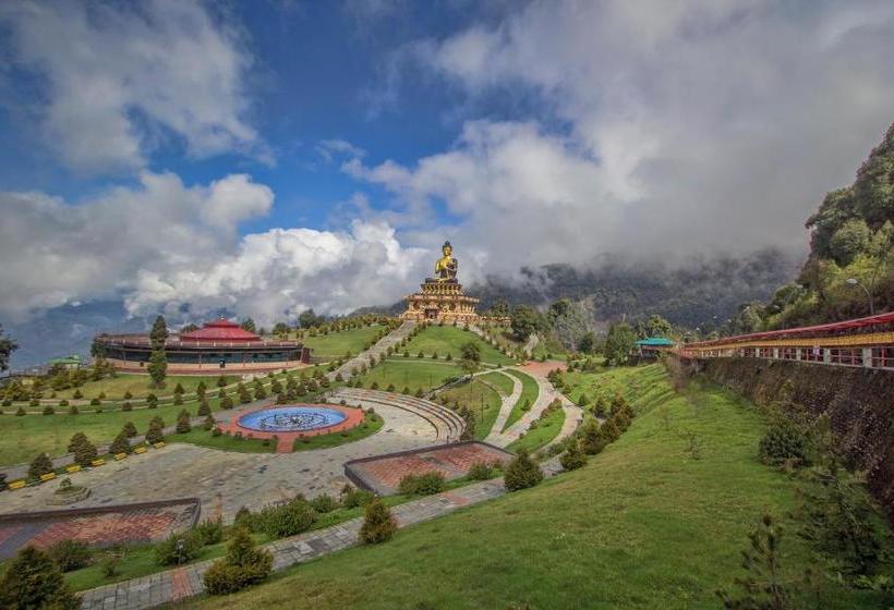 Отель Oyo 68029 Grace Homestay