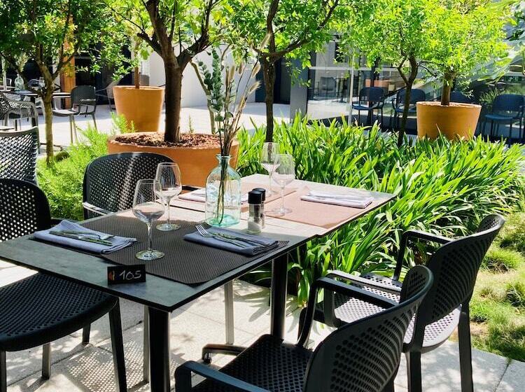 Les Patios De St Pierre