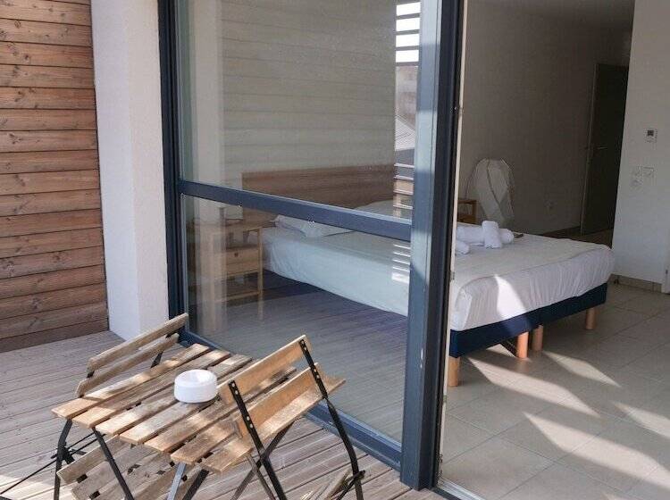 Les Patios De St Pierre