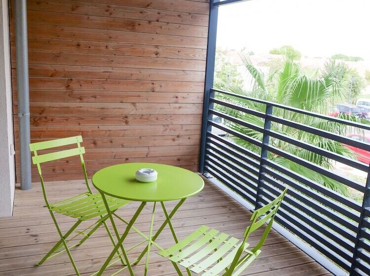 Les Patios De St Pierre