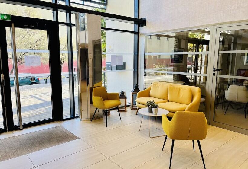 Les Patios De St Pierre