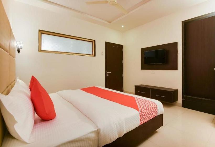 酒店 Billys International